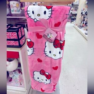 NEW Hello Kitty Valentines Blanket like twin size